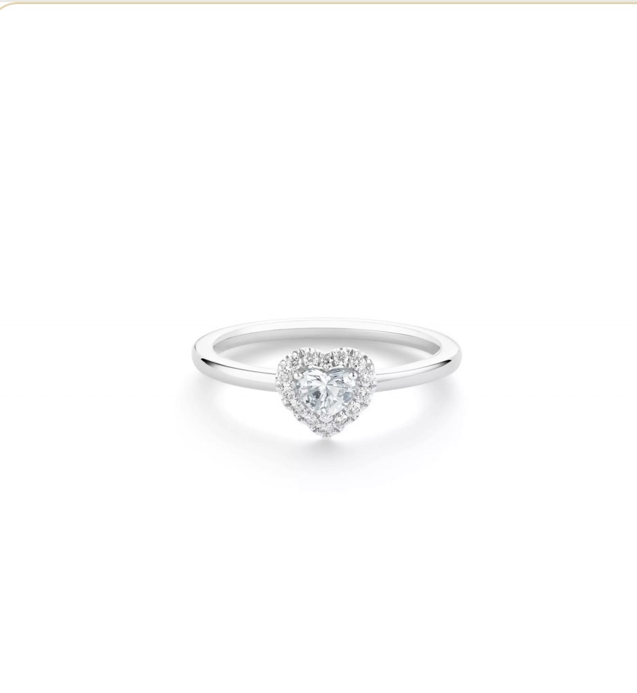 Bague de fiançailles pierre taille cœur entourée de diamants